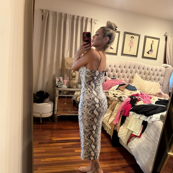 Jluxabel never worn midi dress - Picture 4 of 5